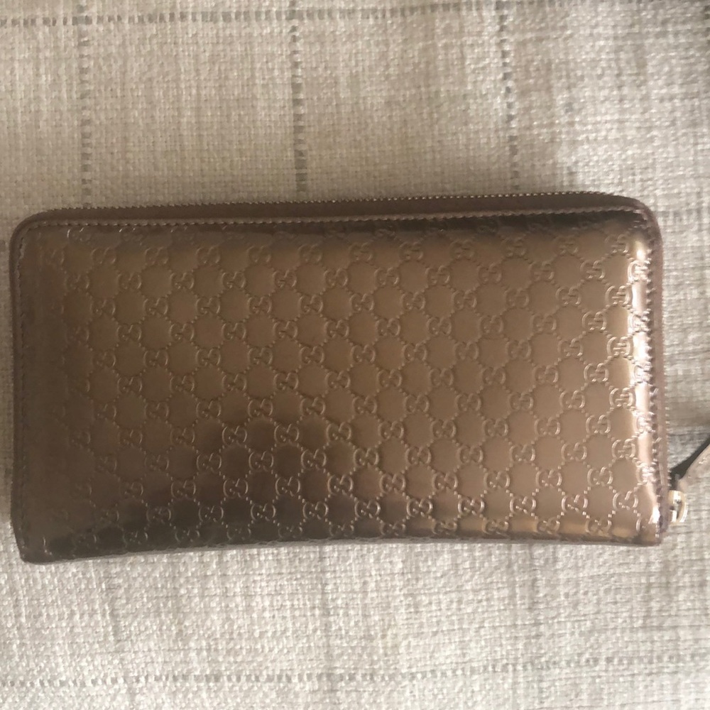 AUTHENTIC Gucci Full-Sz Bronze Vernis Wallet